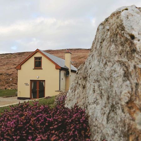 Dolmen Cottage Glencolumbkille Exterior photo